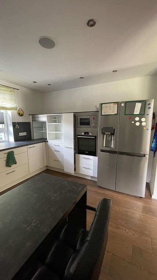 Prodej domu 141 m², pozemek 711 m², Bielefeld, Severní Porýní-Vestfálsko Prodej domu 141 m², pozemek 711 m², Bielefeld, Severní Porýní-Vestfálsko