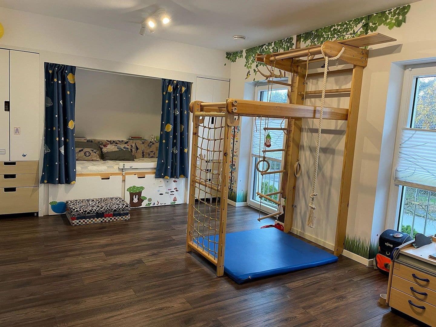 Prodej domu 141 m², pozemek 711 m², Bielefeld, Severní Porýní-Vestfálsko Prodej domu 141 m², pozemek 711 m², Bielefeld, Severní Porýní-Vestfálsko