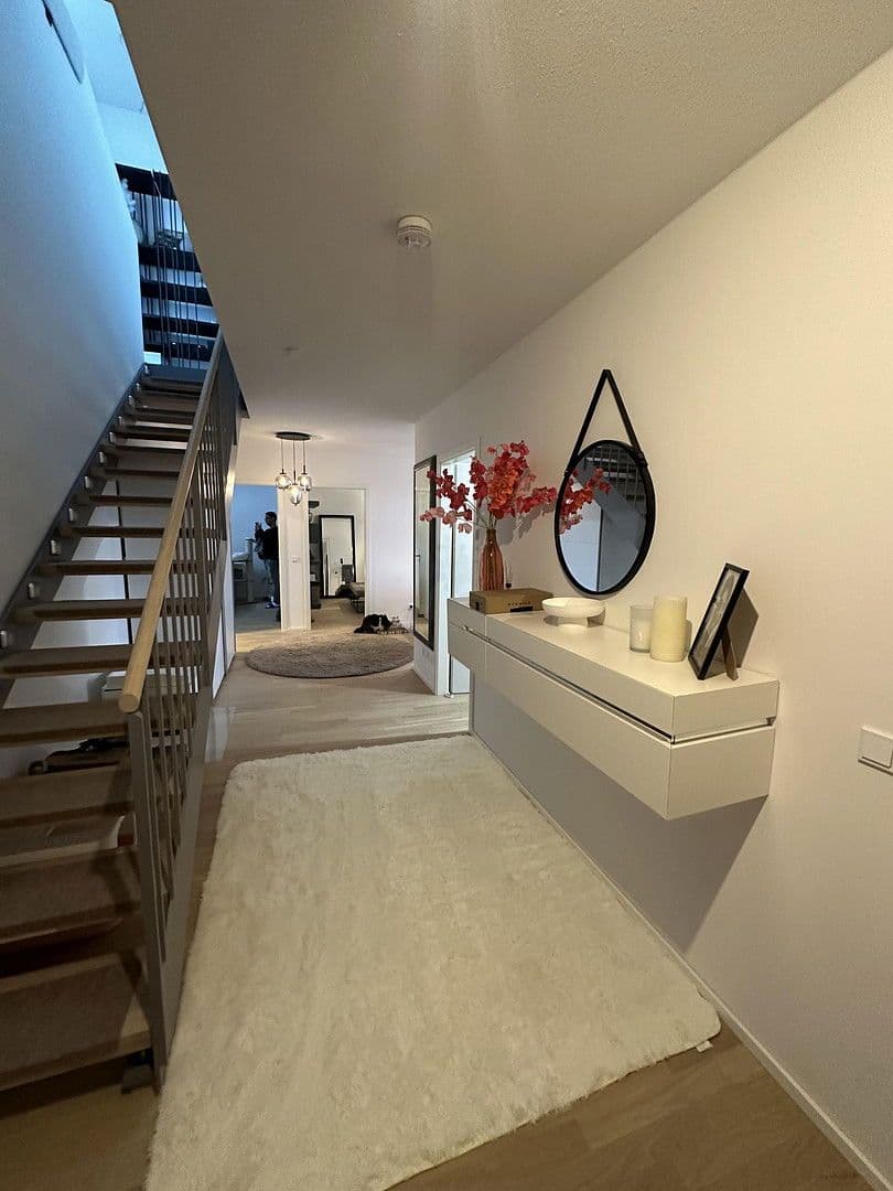 Pronájem bytu 3+1 112 m², München, Bavorsko Pronájem bytu 3+1 112 m², München, Bavorsko