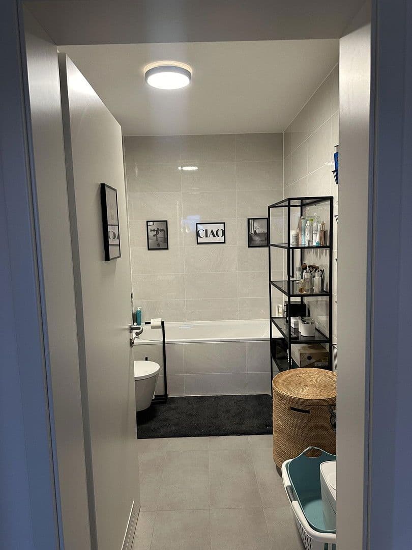 Pronájem bytu 3+1 112 m², München, Bavorsko Pronájem bytu 3+1 112 m², München, Bavorsko