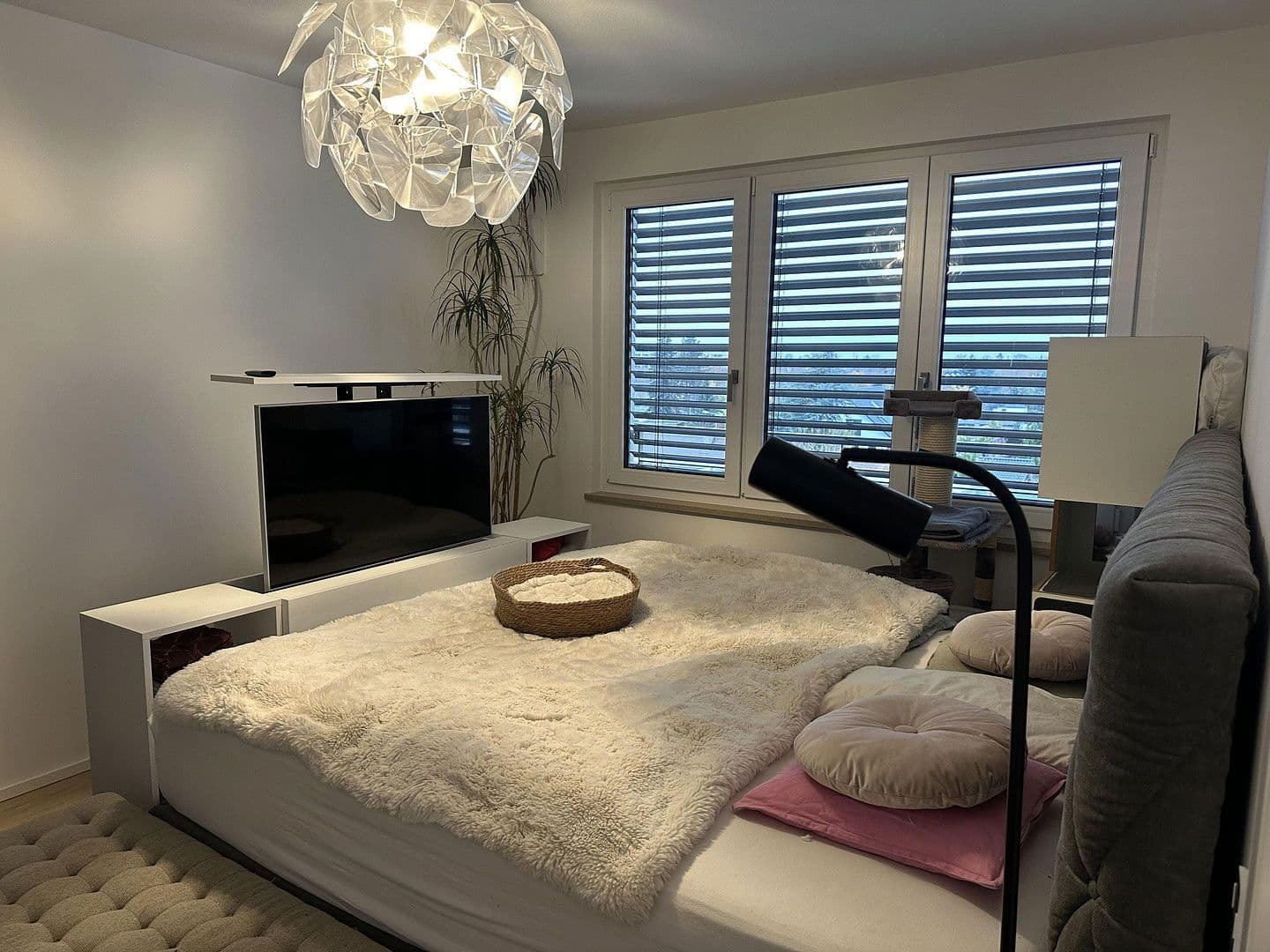 Pronájem bytu 3+1 112 m², München, Bavorsko Pronájem bytu 3+1 112 m², München, Bavorsko