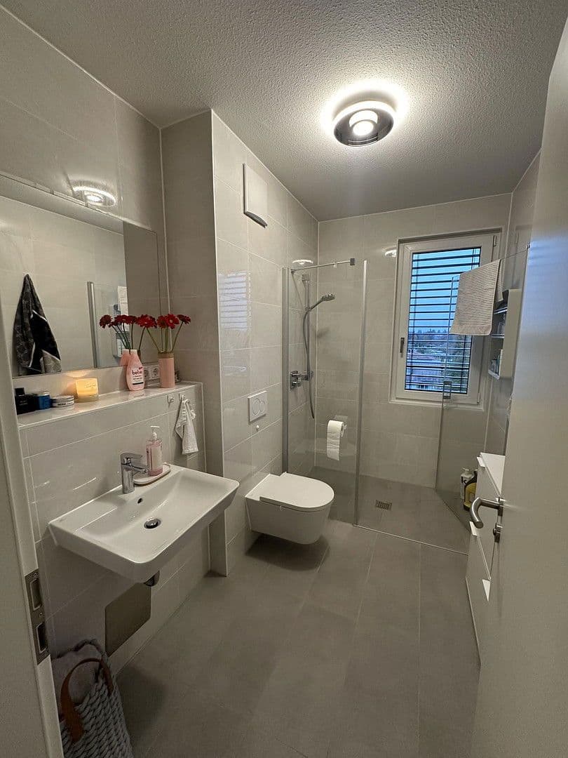 Pronájem bytu 3+1 112 m², München, Bavorsko Pronájem bytu 3+1 112 m², München, Bavorsko