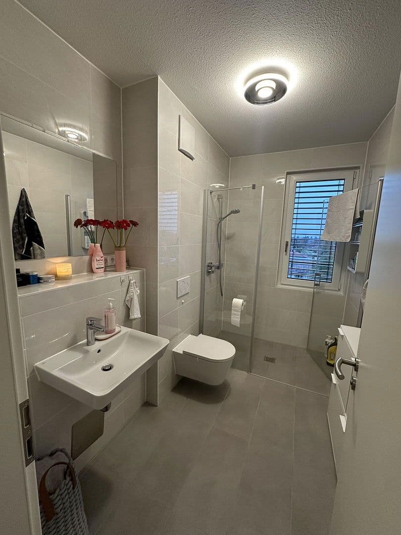 Pronájem bytu 3+1 112 m², München, Bavorsko Pronájem bytu 3+1 112 m², München, Bavorsko