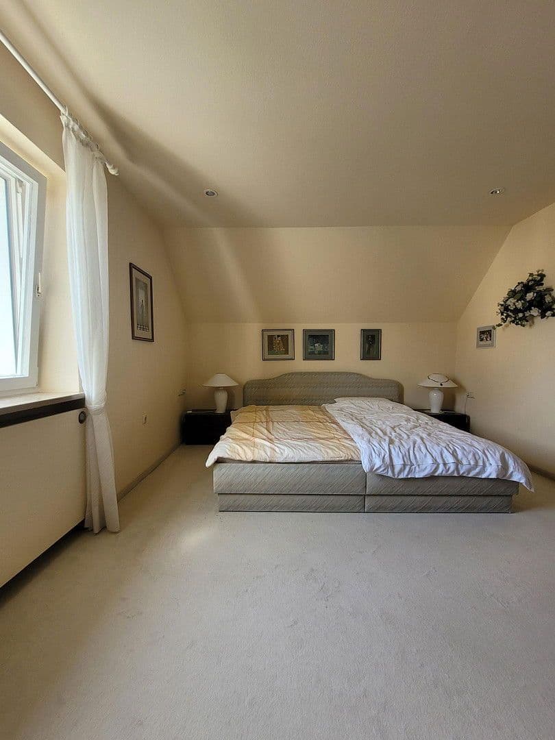 Prodej domu 160 m², pozemek 685 m², Haar, Bavorsko Prodej domu 160 m², pozemek 685 m², Haar, Bavorsko