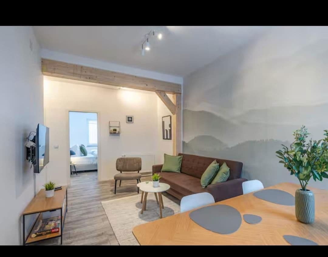 Prodej domu 370 m², pozemek 800 m², Braunlage, Dolní Sasko Prodej domu 370 m², pozemek 800 m², Braunlage, Dolní Sasko