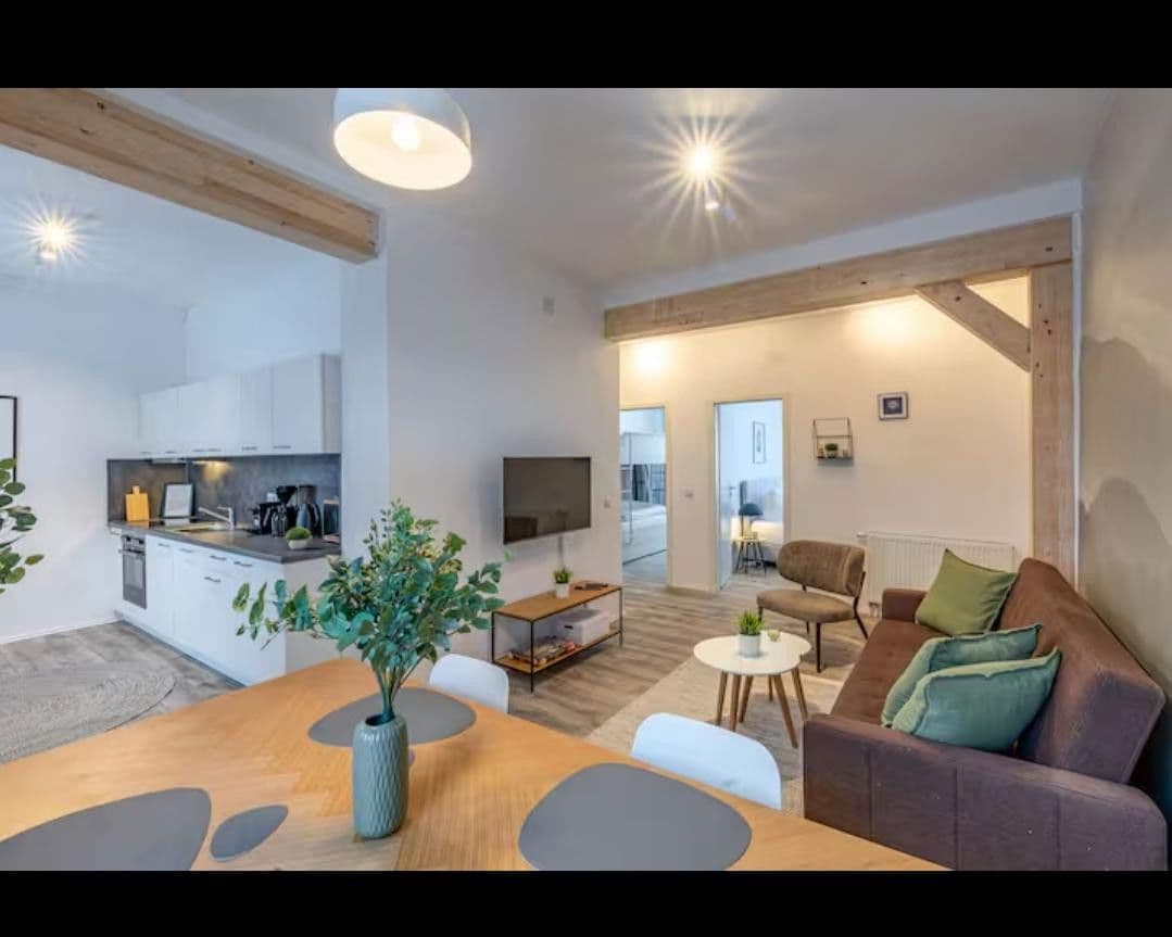 Prodej domu 370 m², pozemek 800 m², Braunlage, Dolní Sasko Prodej domu 370 m², pozemek 800 m², Braunlage, Dolní Sasko