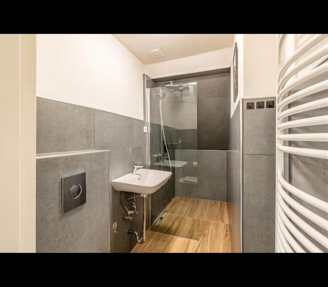 Prodej domu 370 m², pozemek 800 m², Braunlage, Dolní Sasko Prodej domu 370 m², pozemek 800 m², Braunlage, Dolní Sasko