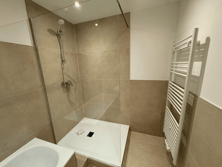 Prodej bytu 3+1 80 m², Köln, Severní Porýní-Vestfálsko Prodej bytu 3+1 80 m², Köln, Severní Porýní-Vestfálsko