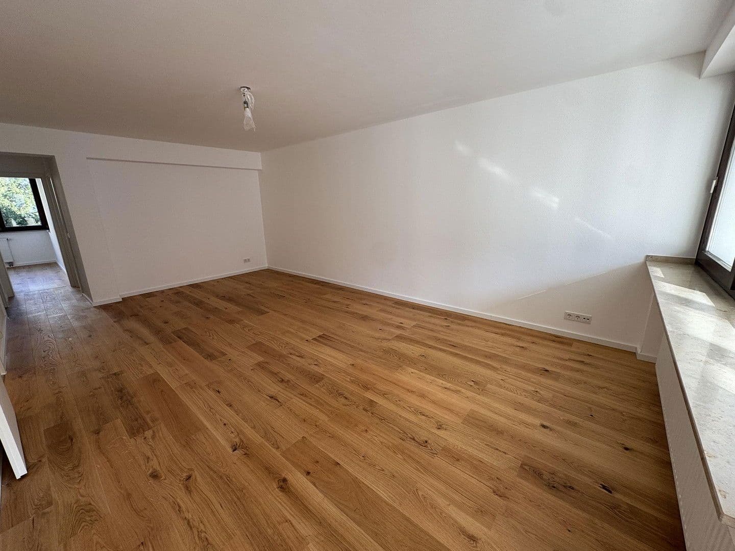 Prodej bytu 3+1 80 m², Köln, Severní Porýní-Vestfálsko Prodej bytu 3+1 80 m², Köln, Severní Porýní-Vestfálsko