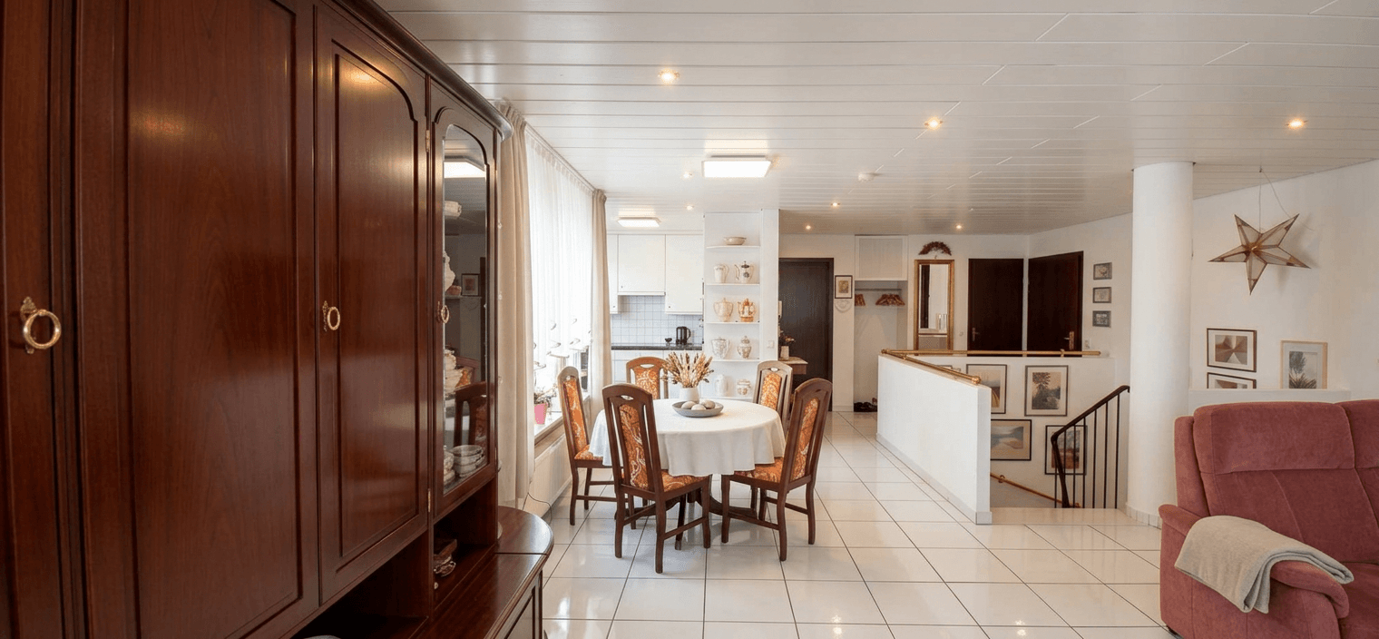 Prodej bytu 4+1 143 m², Aidlingen, Bádensko-Württembersko Prodej bytu 4+1 143 m², Aidlingen, Bádensko-Württembersko