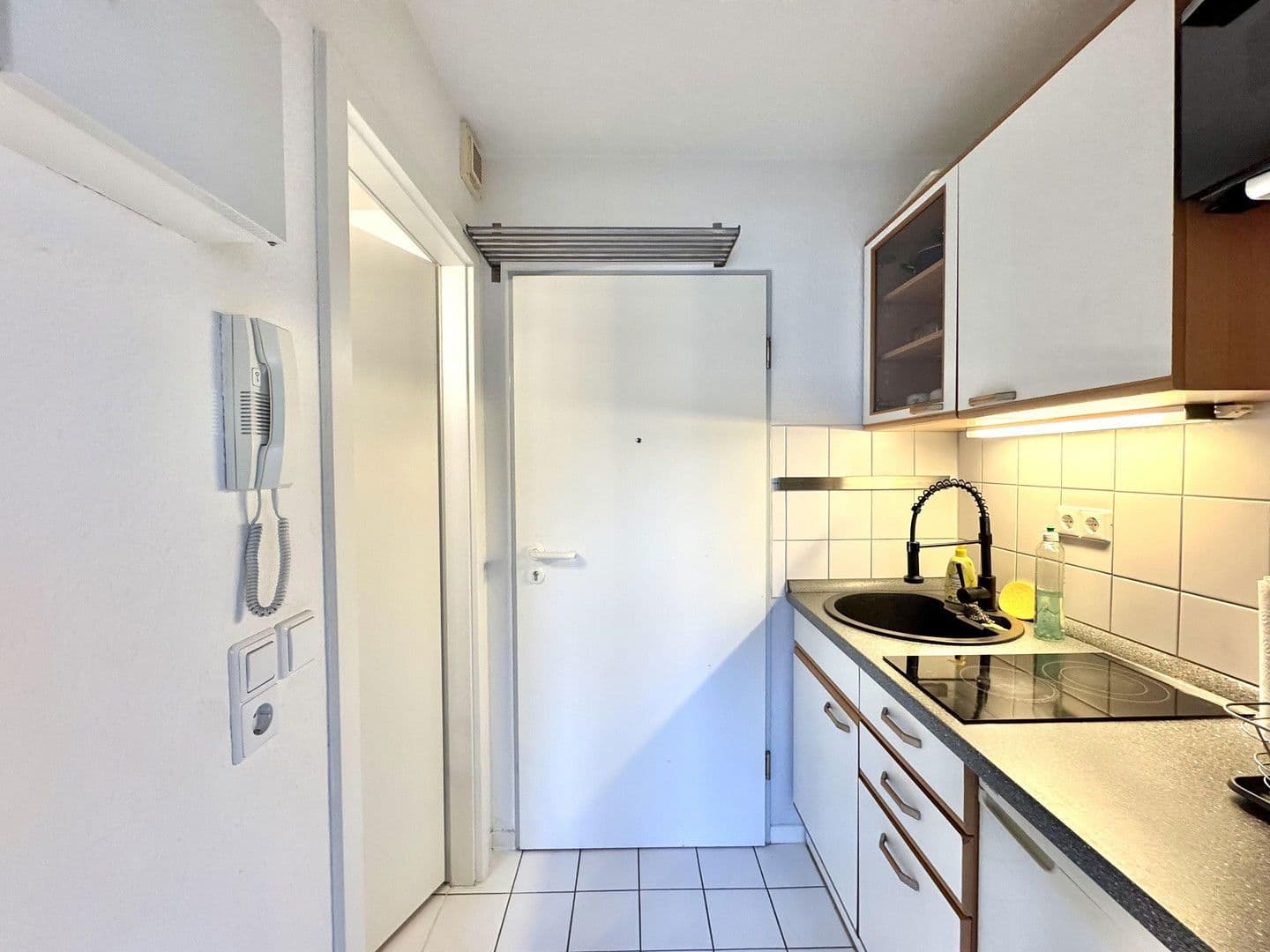 Pronájem bytu 2+1 35 m², Küsterstr. 6, Hannover, Dolní Sasko Pronájem bytu 2+1 35 m², Küsterstr. 6, Hannover, Dolní Sasko