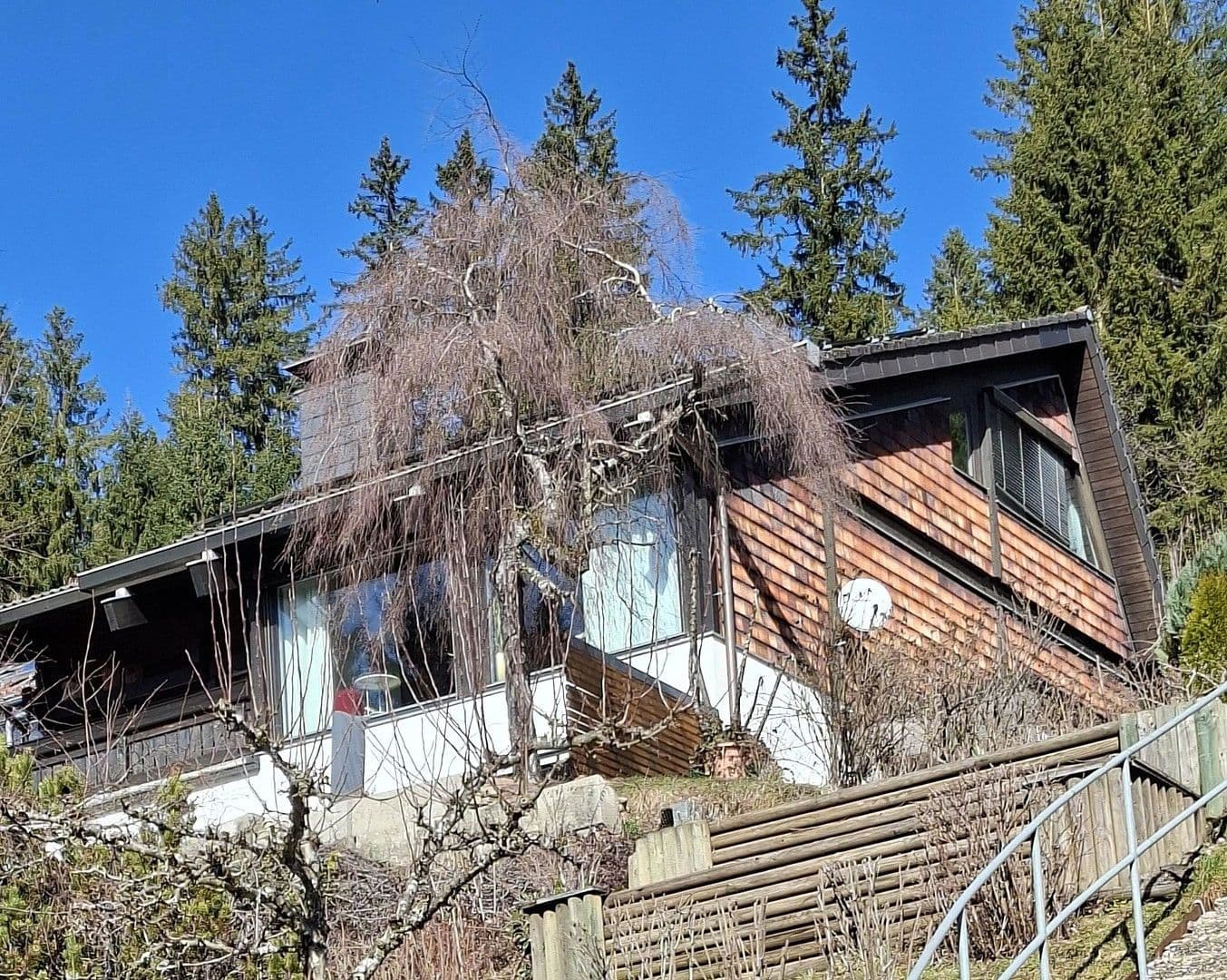 Prodej domu 240 m², pozemek 1.525 m², Furtwangen im Schwarzwald, Bádensko-Württembersko Prodej domu 240 m², pozemek 1.525 m², Furtwangen im Schwarzwald, Bádensko-Württembersko