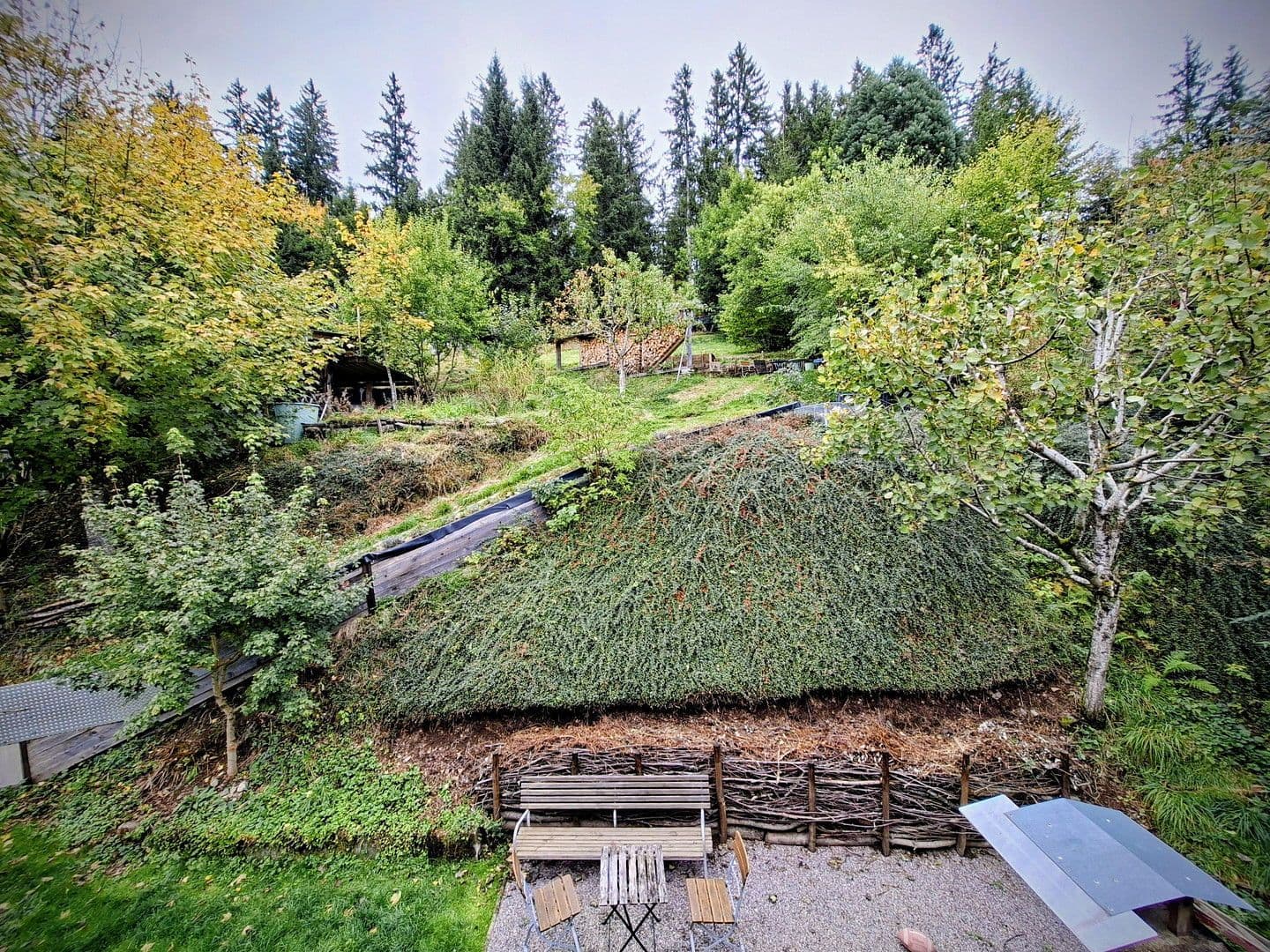 Prodej domu 240 m², pozemek 1.525 m², Furtwangen im Schwarzwald, Bádensko-Württembersko Prodej domu 240 m², pozemek 1.525 m², Furtwangen im Schwarzwald, Bádensko-Württembersko