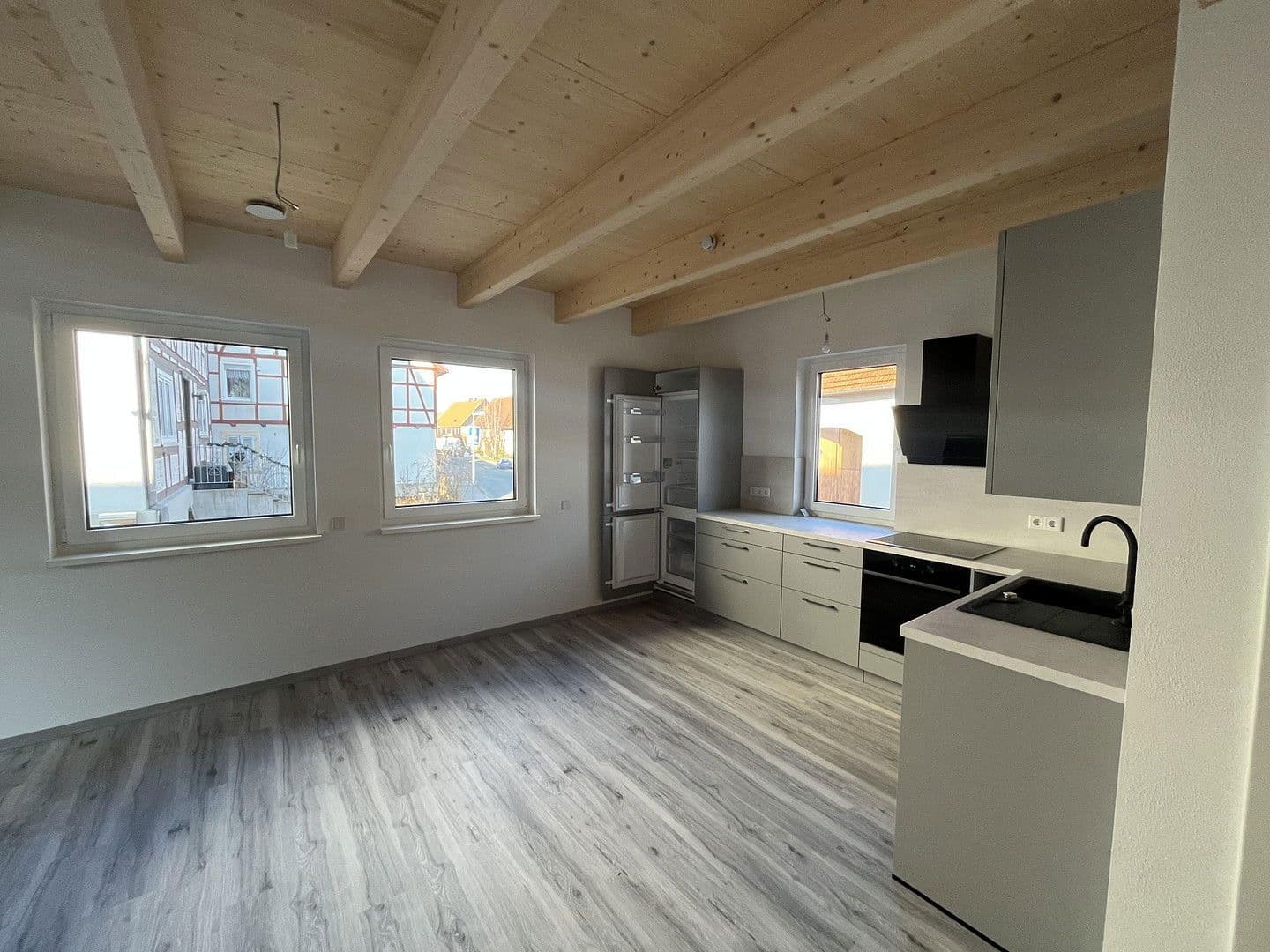 Pronájem domu 87 m², pozemek 250 m², Obere Straße 24, Breuna, Hessen Pronájem domu 87 m², pozemek 250 m², Obere Straße 24, Breuna, Hessen