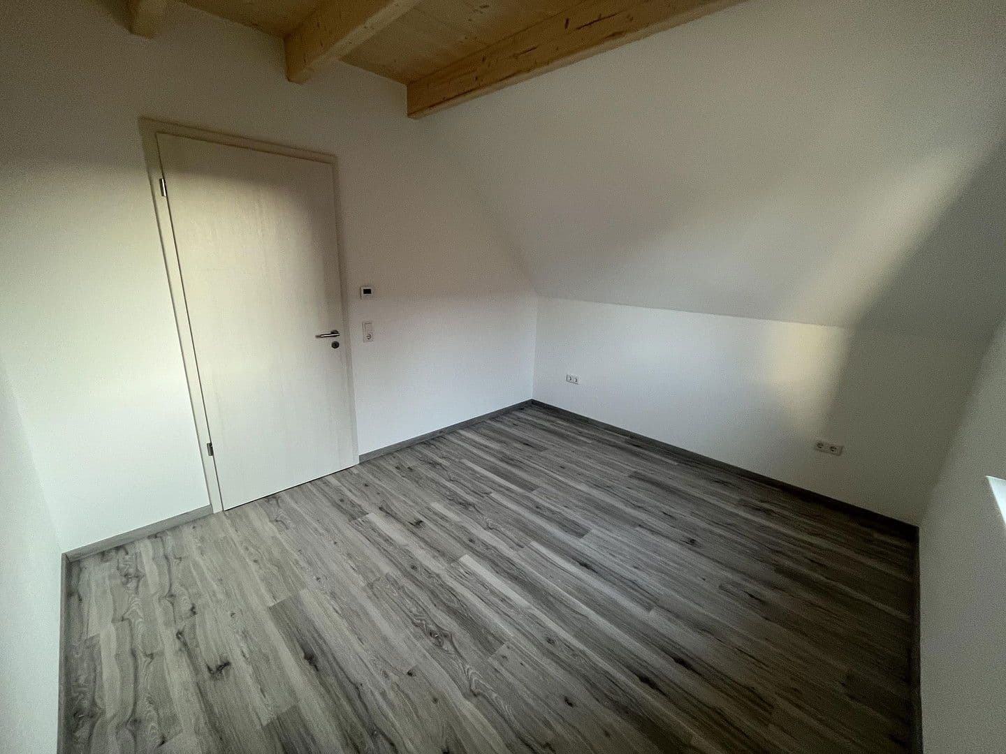 Pronájem domu 87 m², pozemek 250 m², Obere Straße 24, Breuna, Hessen Pronájem domu 87 m², pozemek 250 m², Obere Straße 24, Breuna, Hessen