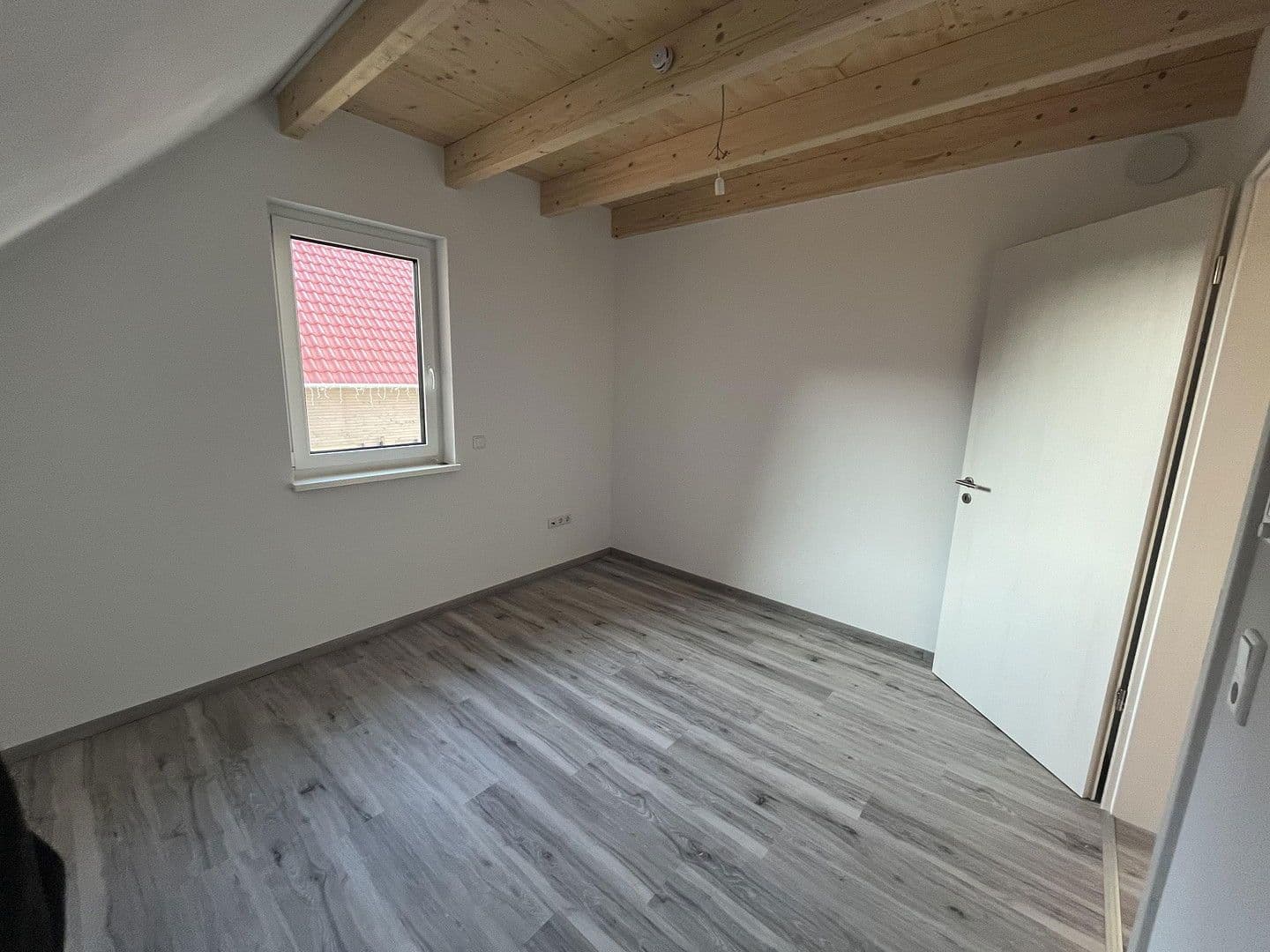Pronájem domu 87 m², pozemek 250 m², Obere Straße 24, Breuna, Hessen Pronájem domu 87 m², pozemek 250 m², Obere Straße 24, Breuna, Hessen