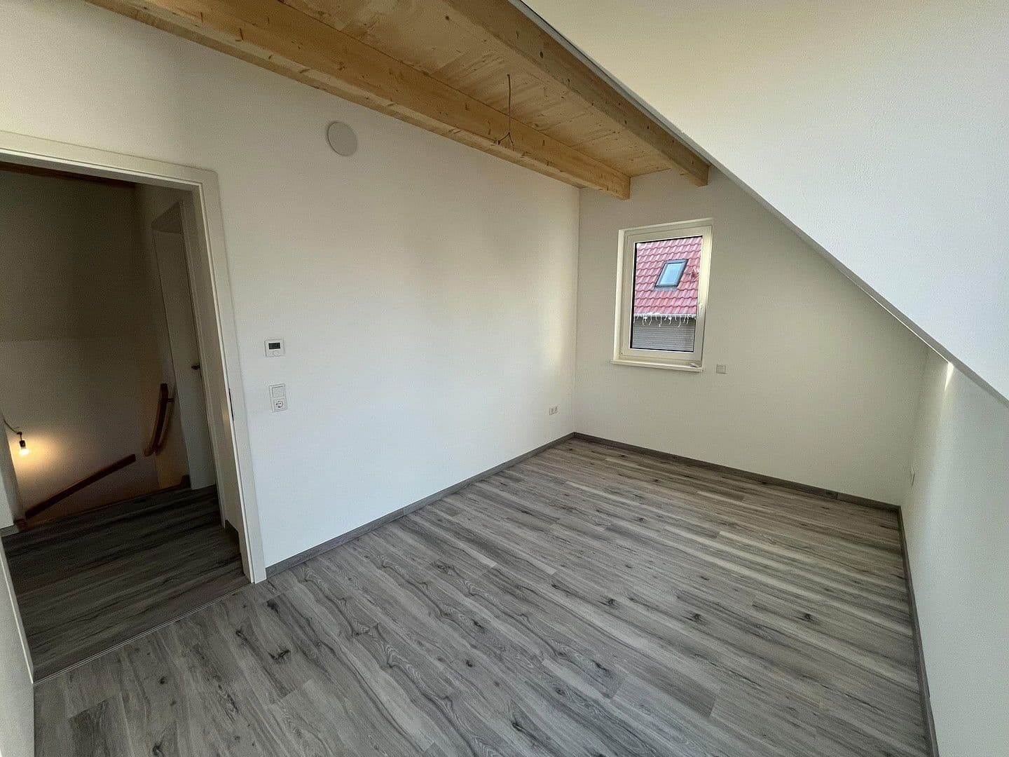 Pronájem domu 87 m², pozemek 250 m², Obere Straße 24, Breuna, Hessen Pronájem domu 87 m², pozemek 250 m², Obere Straße 24, Breuna, Hessen