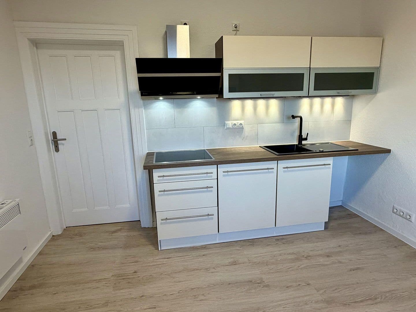 Pronájem bytu 4+1 95 m², Ernst-Kohl-Straße 8, Weimar, Durynsko Pronájem bytu 4+1 95 m², Ernst-Kohl-Straße 8, Weimar, Durynsko