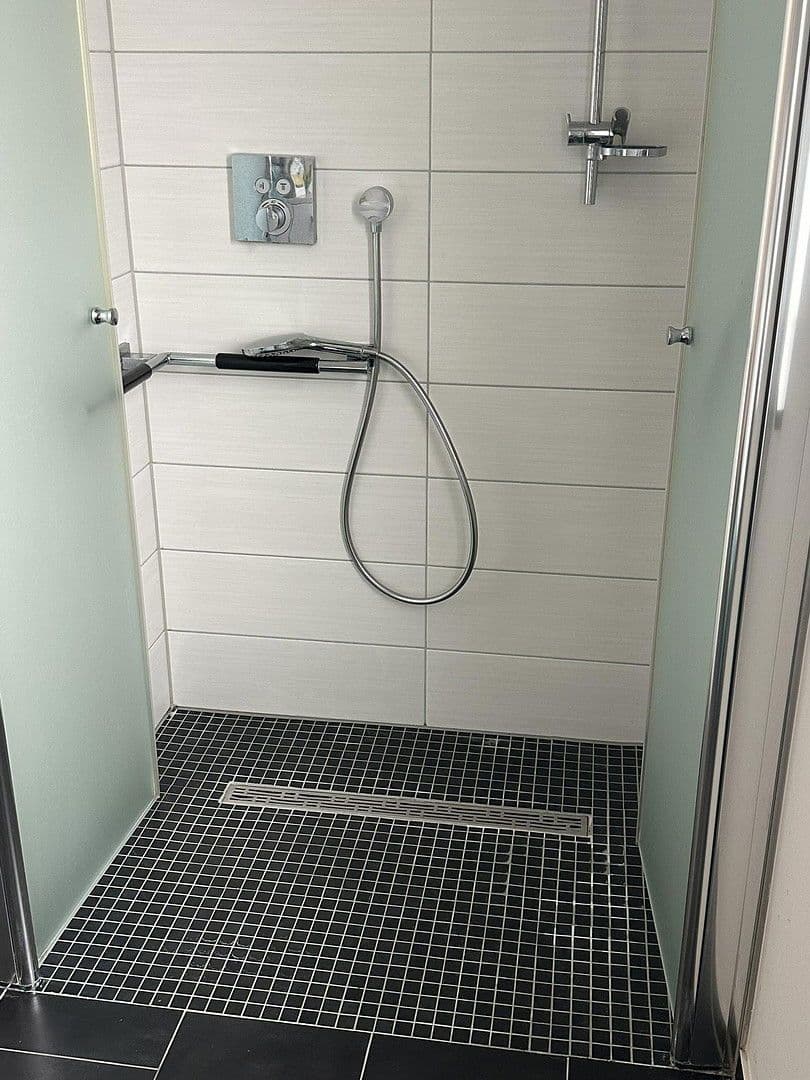 Pronájem bytu 2+kk 80 m², Hattersheim am Main, Hessen Pronájem bytu 2+kk 80 m², Hattersheim am Main, Hessen