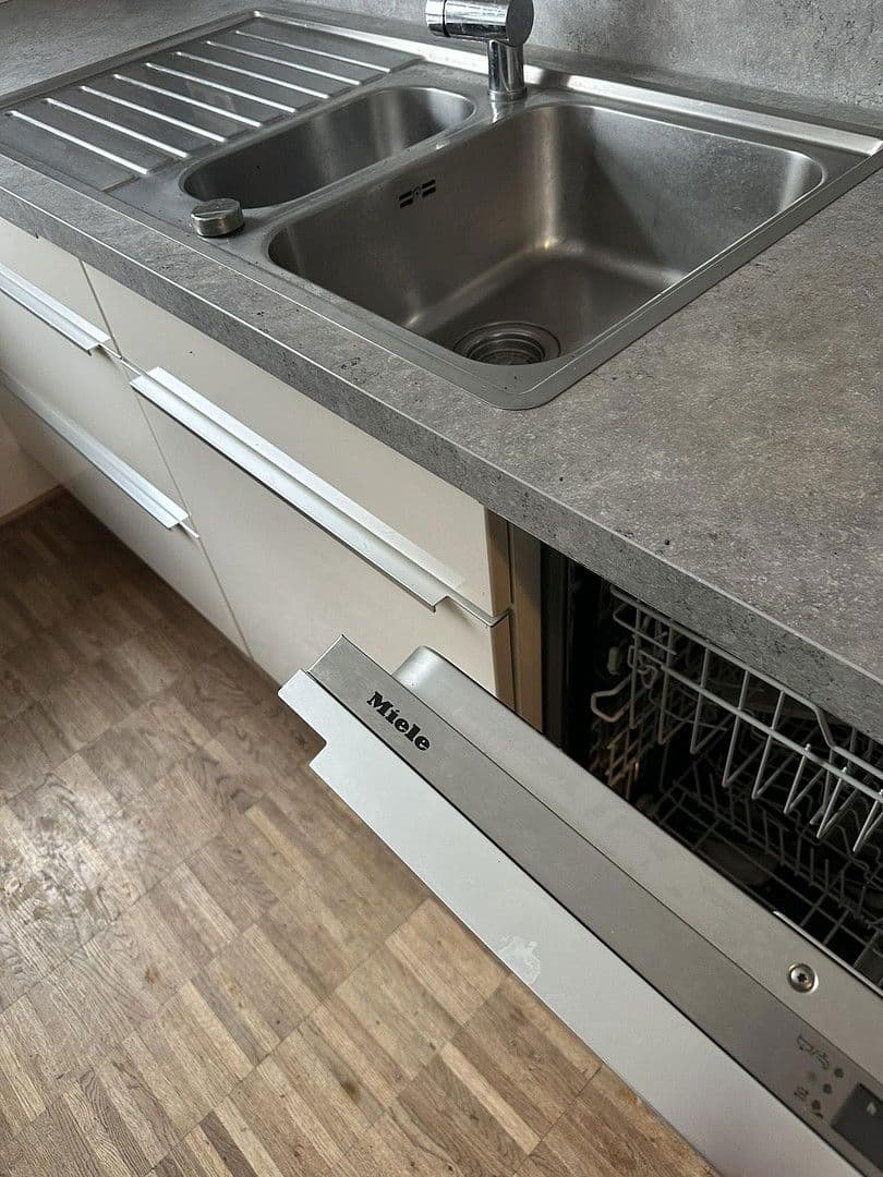 Pronájem bytu 2+kk 80 m², Hattersheim am Main, Hessen Pronájem bytu 2+kk 80 m², Hattersheim am Main, Hessen