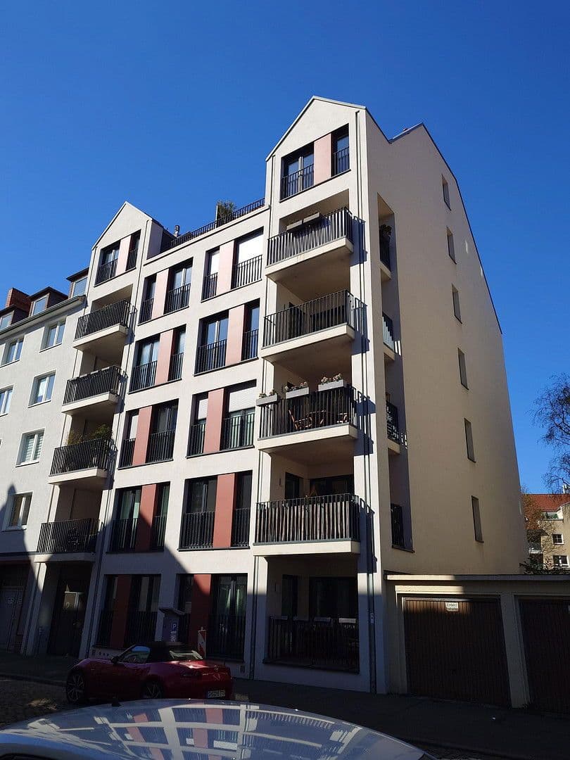 Pronájem bytu 2+1 74 m², Rückertstraße 2, Hannover, Dolní Sasko Pronájem bytu 2+1 74 m², Rückertstraße 2, Hannover, Dolní Sasko