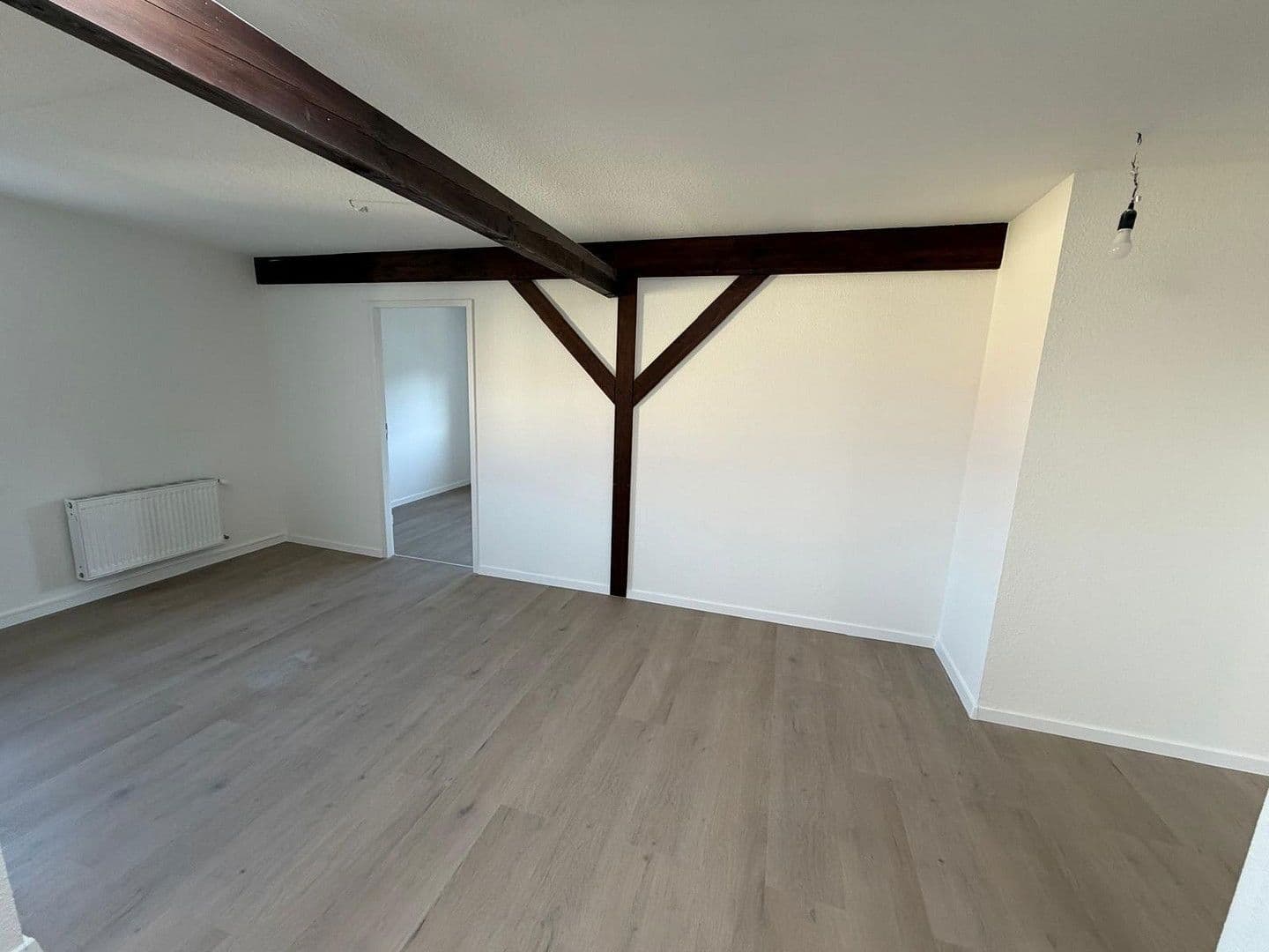 Pronájem bytu 3+1 85 m², Schneiderstraße 21, Eberswalde, Braniborsko Pronájem bytu 3+1 85 m², Schneiderstraße 21, Eberswalde, Braniborsko