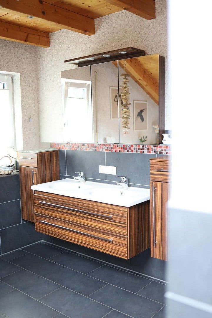 Prodej domu 179 m², pozemek 638 m², Dorfstr. 30, Marktoberdorf, Bavorsko Prodej domu 179 m², pozemek 638 m², Dorfstr. 30, Marktoberdorf, Bavorsko