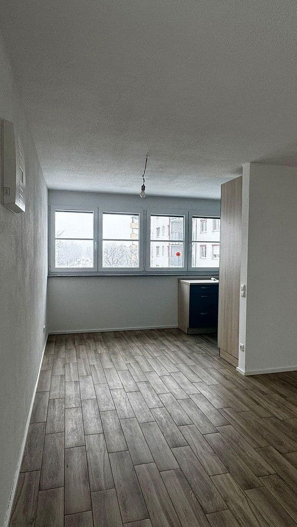 Pronájem bytu 2+1 70 m², Germering, Bavorsko Pronájem bytu 2+1 70 m², Germering, Bavorsko