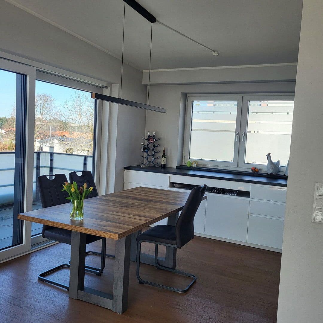 Pronájem bytu 3+1 120 m², Kolbermoor, Bavorsko Pronájem bytu 3+1 120 m², Kolbermoor, Bavorsko