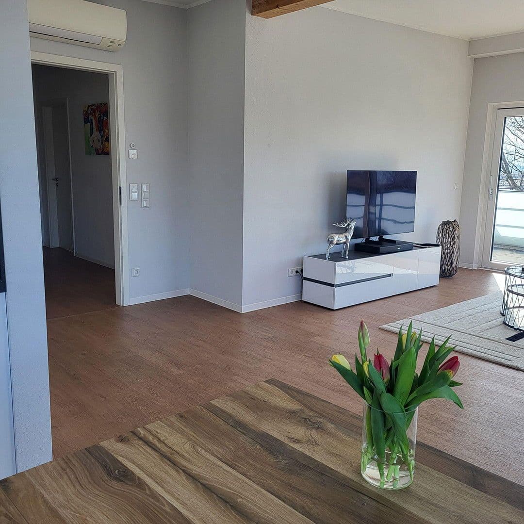 Pronájem bytu 3+1 120 m², Kolbermoor, Bavorsko Pronájem bytu 3+1 120 m², Kolbermoor, Bavorsko