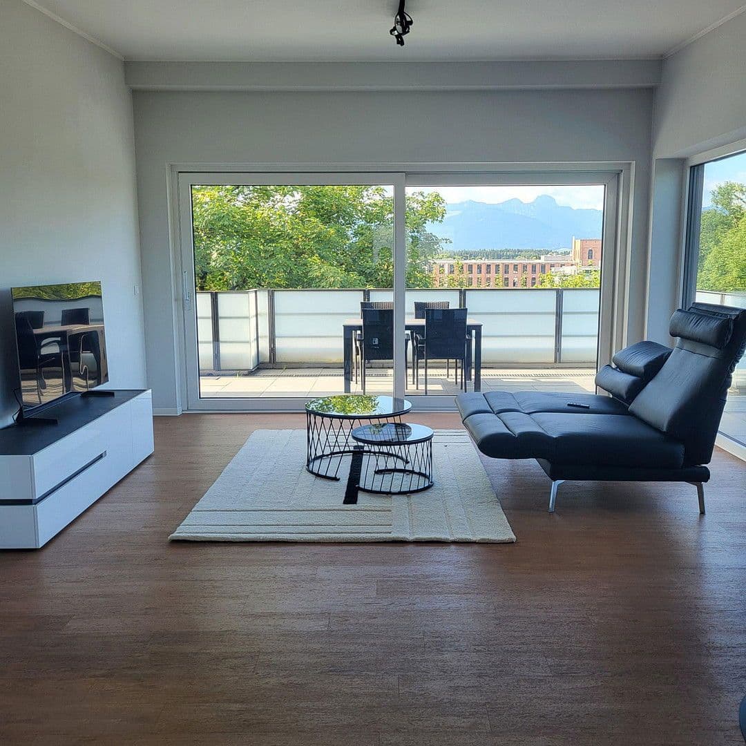 Pronájem bytu 3+1 120 m², Kolbermoor, Bavorsko Pronájem bytu 3+1 120 m², Kolbermoor, Bavorsko