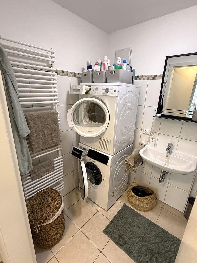 Pronájem bytu 3+1 81 m², Martin-Luther-Str. 10, Grafing, Bavorsko Pronájem bytu 3+1 81 m², Martin-Luther-Str. 10, Grafing, Bavorsko