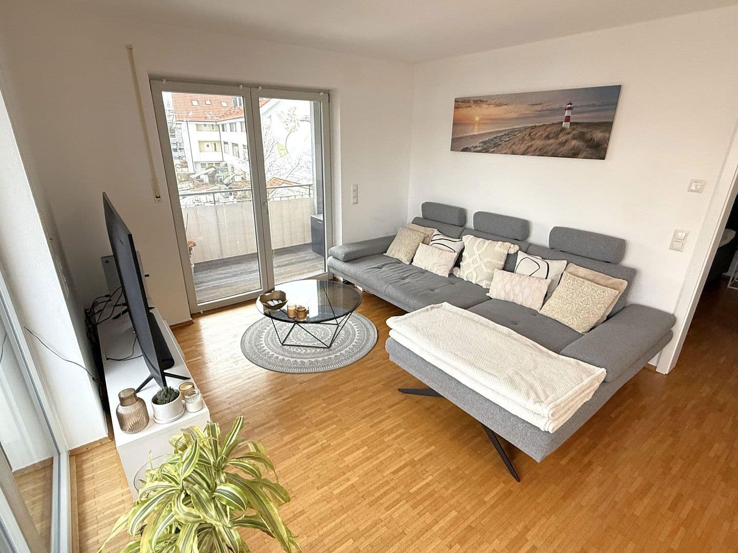 Pronájem bytu 3+1 81 m², Martin-Luther-Str. 10, Grafing, Bavorsko Pronájem bytu 3+1 81 m², Martin-Luther-Str. 10, Grafing, Bavorsko