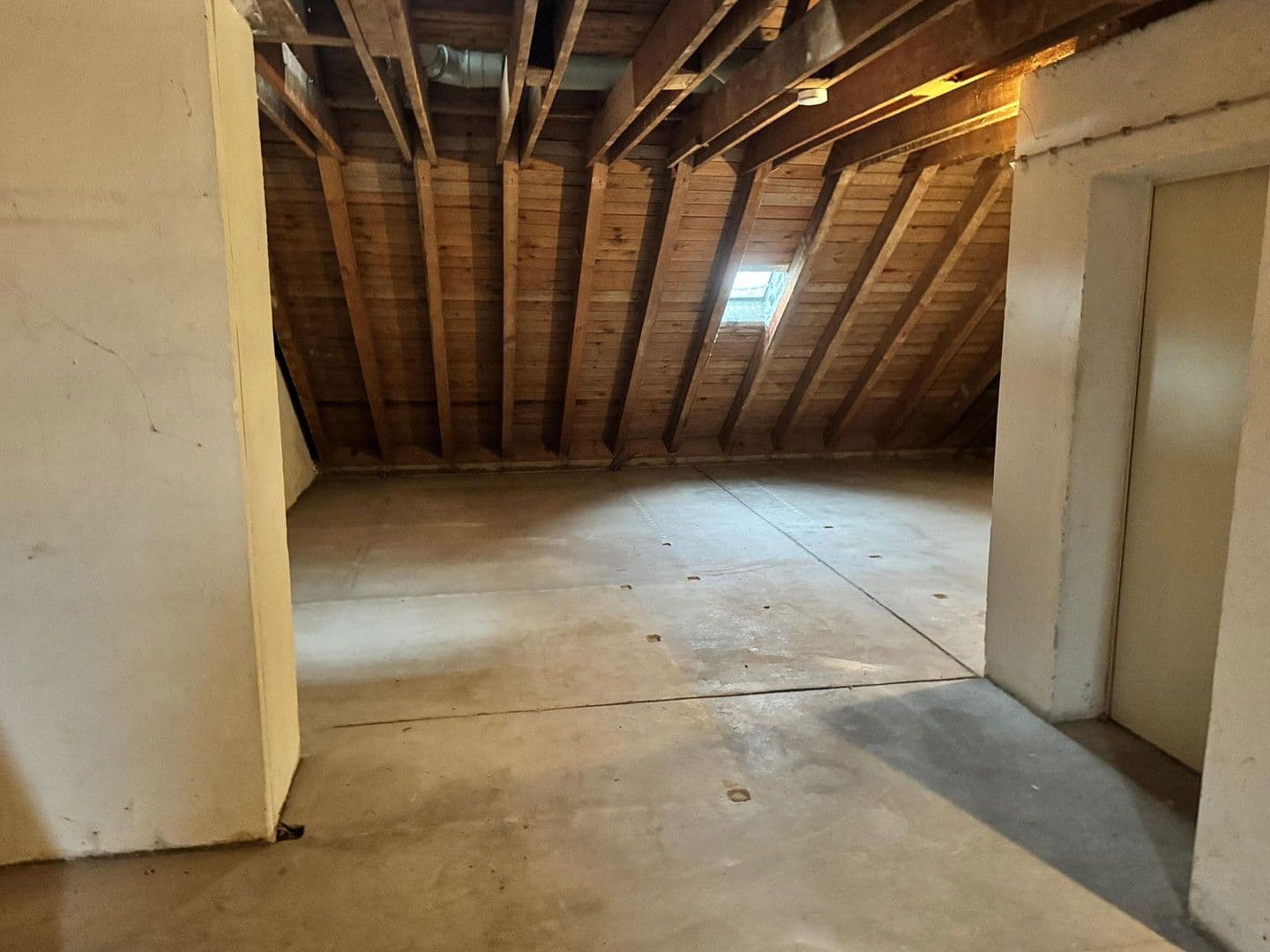 Prodej bytu 3+1 94 m², Bayreuth, Bavorsko Prodej bytu 3+1 94 m², Bayreuth, Bavorsko