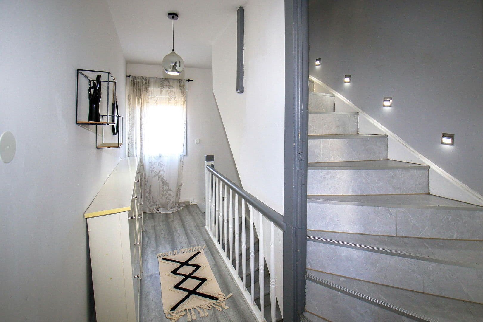 Prodej domu 110 m², pozemek 143 m², Mannheim, Bádensko-Württembersko Prodej domu 110 m², pozemek 143 m², Mannheim, Bádensko-Württembersko