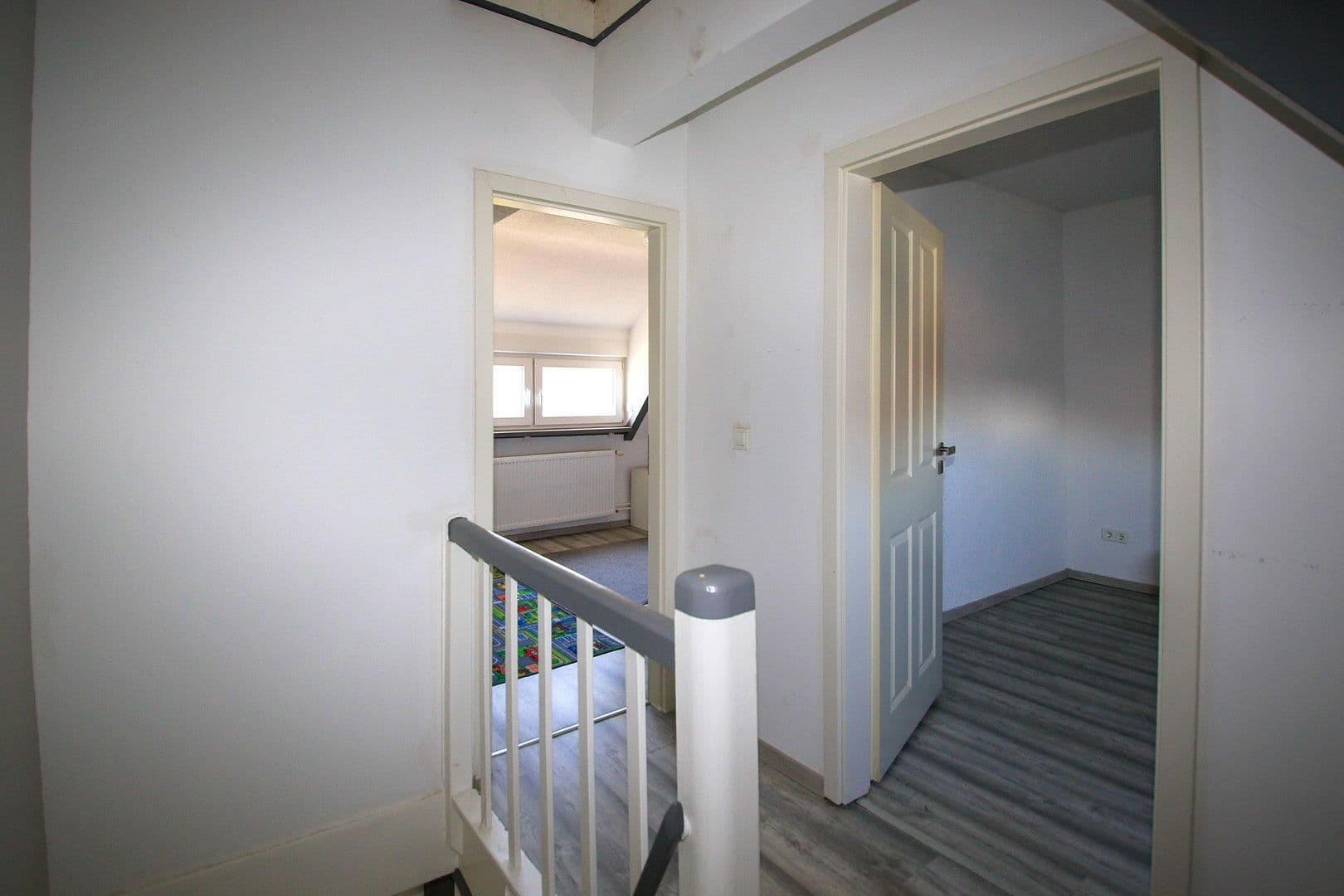 Prodej domu 110 m², pozemek 143 m², Mannheim, Bádensko-Württembersko Prodej domu 110 m², pozemek 143 m², Mannheim, Bádensko-Württembersko