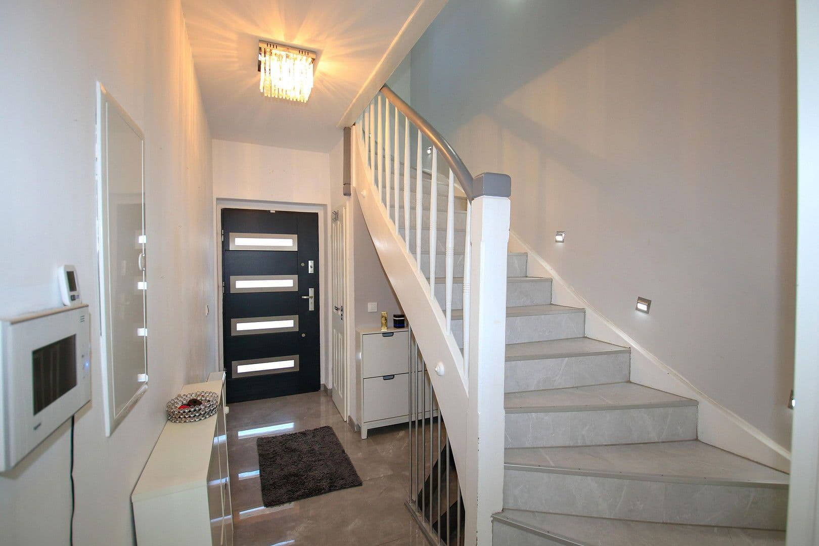 Prodej domu 110 m², pozemek 143 m², Mannheim, Bádensko-Württembersko Prodej domu 110 m², pozemek 143 m², Mannheim, Bádensko-Württembersko