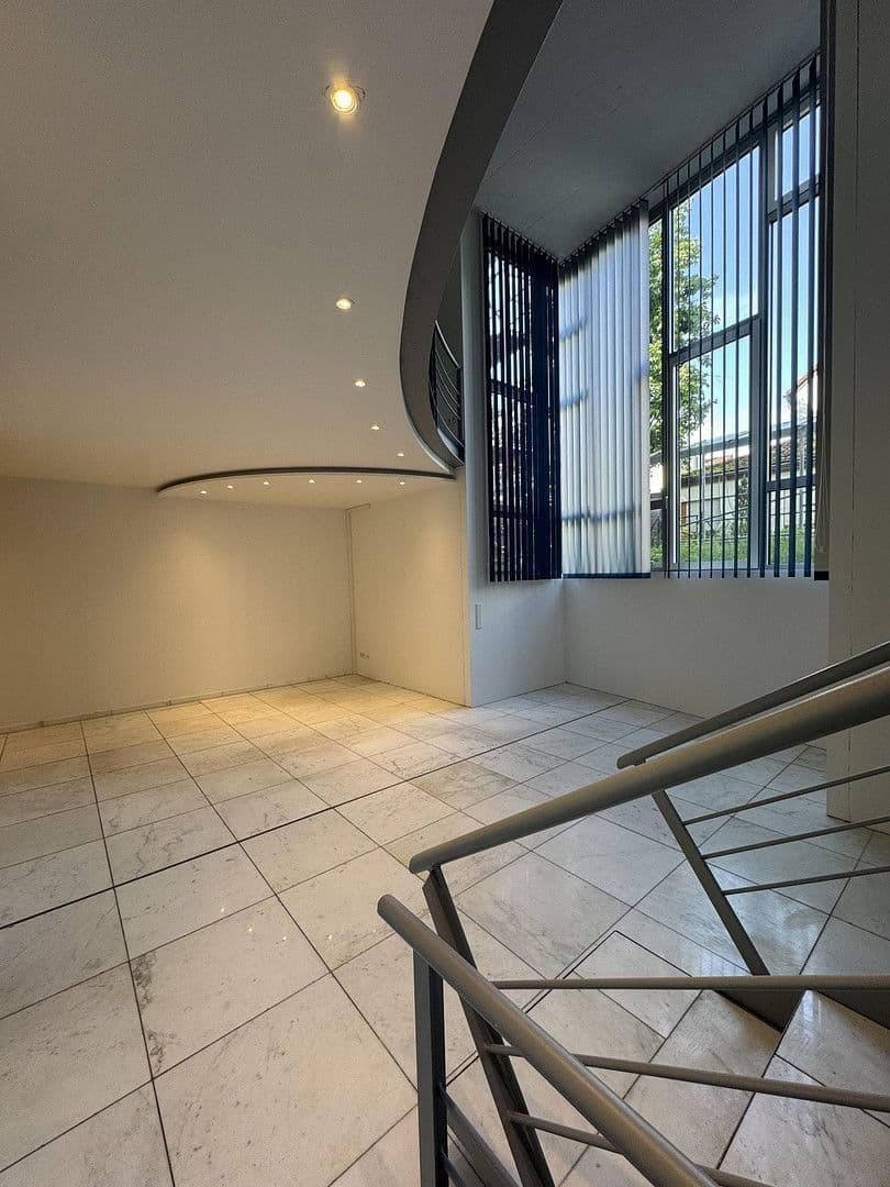 Prodej kanceláře 315 m², Münchener Straße 113, Ingolstadt, Bavorsko Prodej kanceláře 315 m², Münchener Straße 113, Ingolstadt, Bavorsko