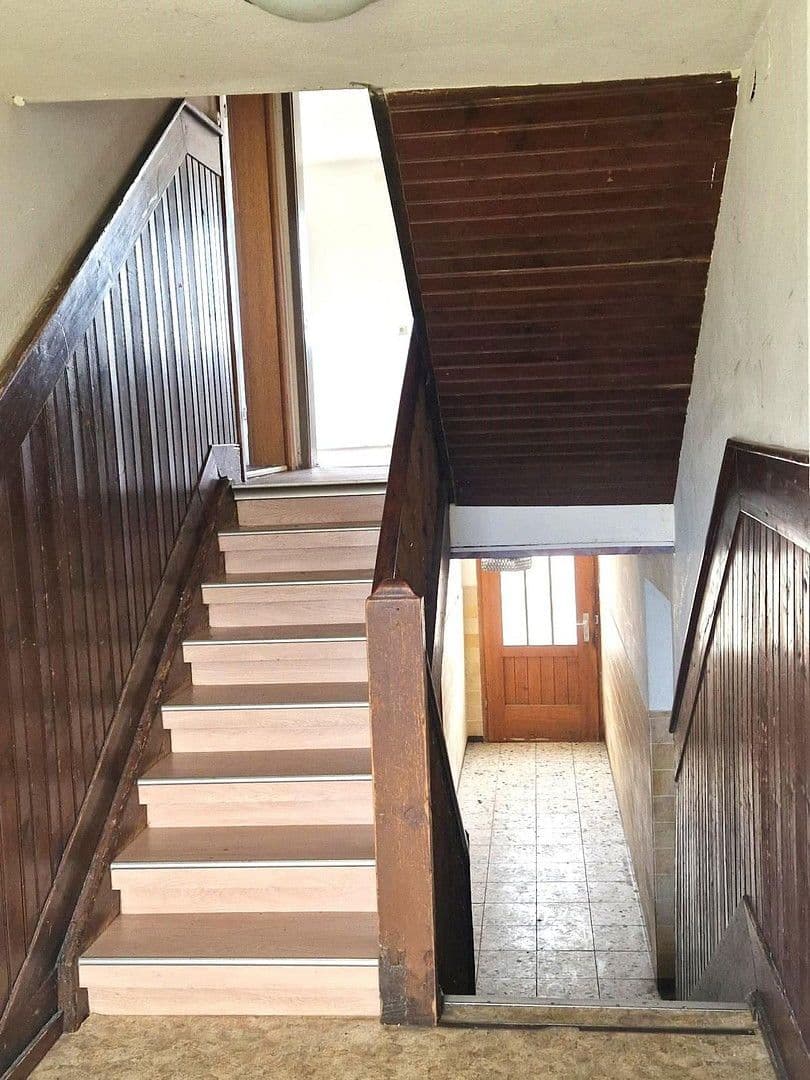 Prodej domu 163 m², pozemek 345 m², Simmersfeld, Bádensko-Württembersko Prodej domu 163 m², pozemek 345 m², Simmersfeld, Bádensko-Württembersko