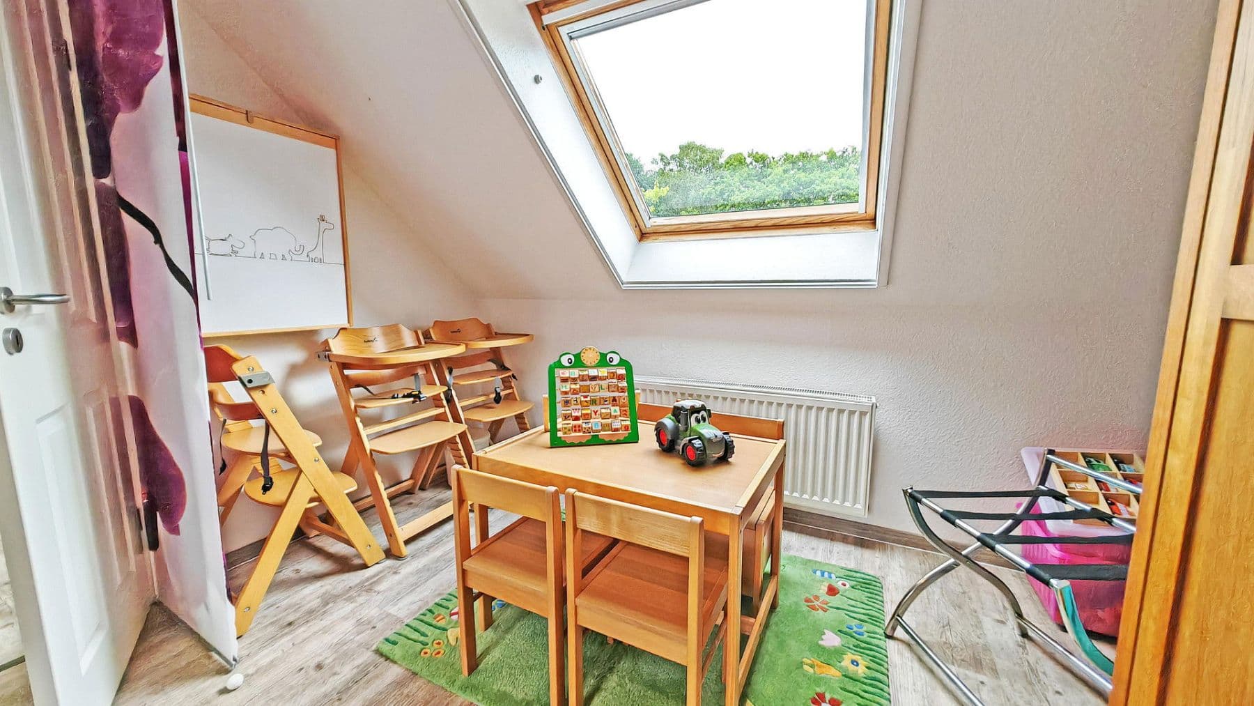 Prodej domu 91 m², pozemek 1.175 m², Zur Lenzer Höh 6, Haus 13, Fünfseen, Mecklenburg-Vorpommern Prodej domu 91 m², pozemek 1.175 m², Zur Lenzer Höh 6, Haus 13, Fünfseen, Mecklenburg-Vorpommern