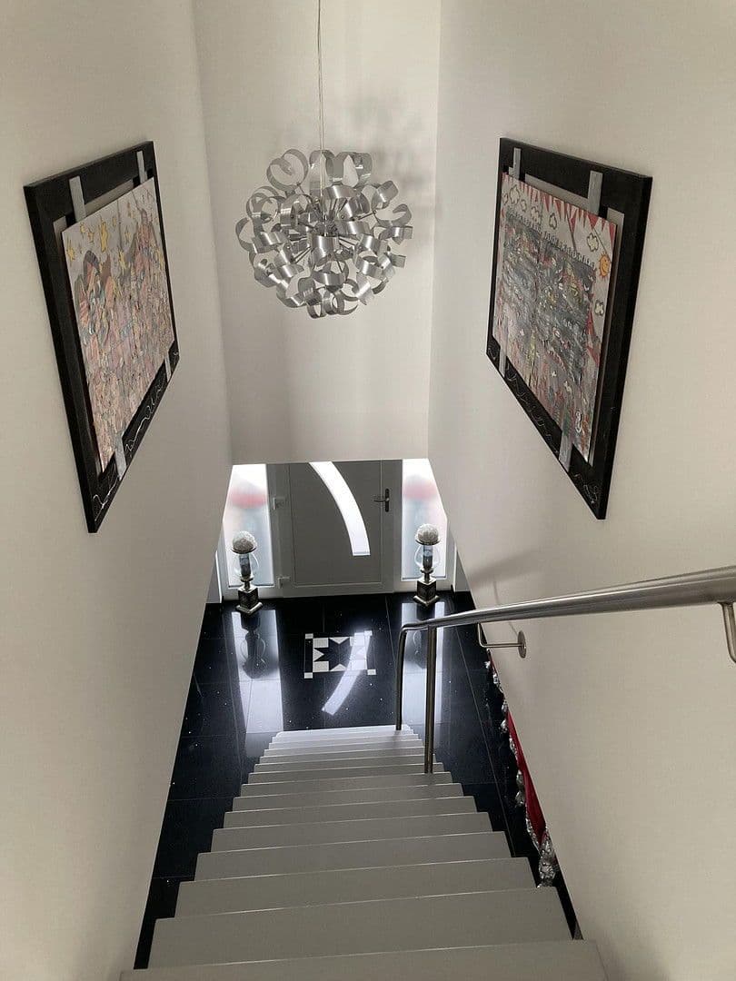 Prodej domu 173 m², pozemek 728 m², Barsinghausen, Dolní Sasko Prodej domu 173 m², pozemek 728 m², Barsinghausen, Dolní Sasko