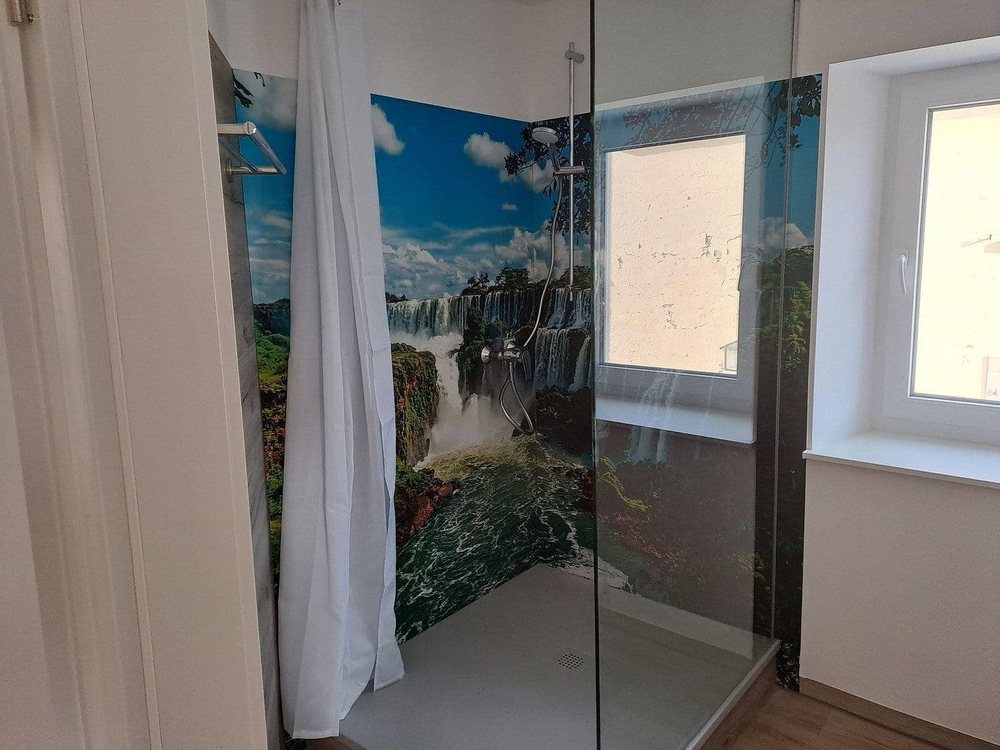 Pronájem bytu 3+1 92 m², Kallstadt, Porýní-Falc Pronájem bytu 3+1 92 m², Kallstadt, Porýní-Falc