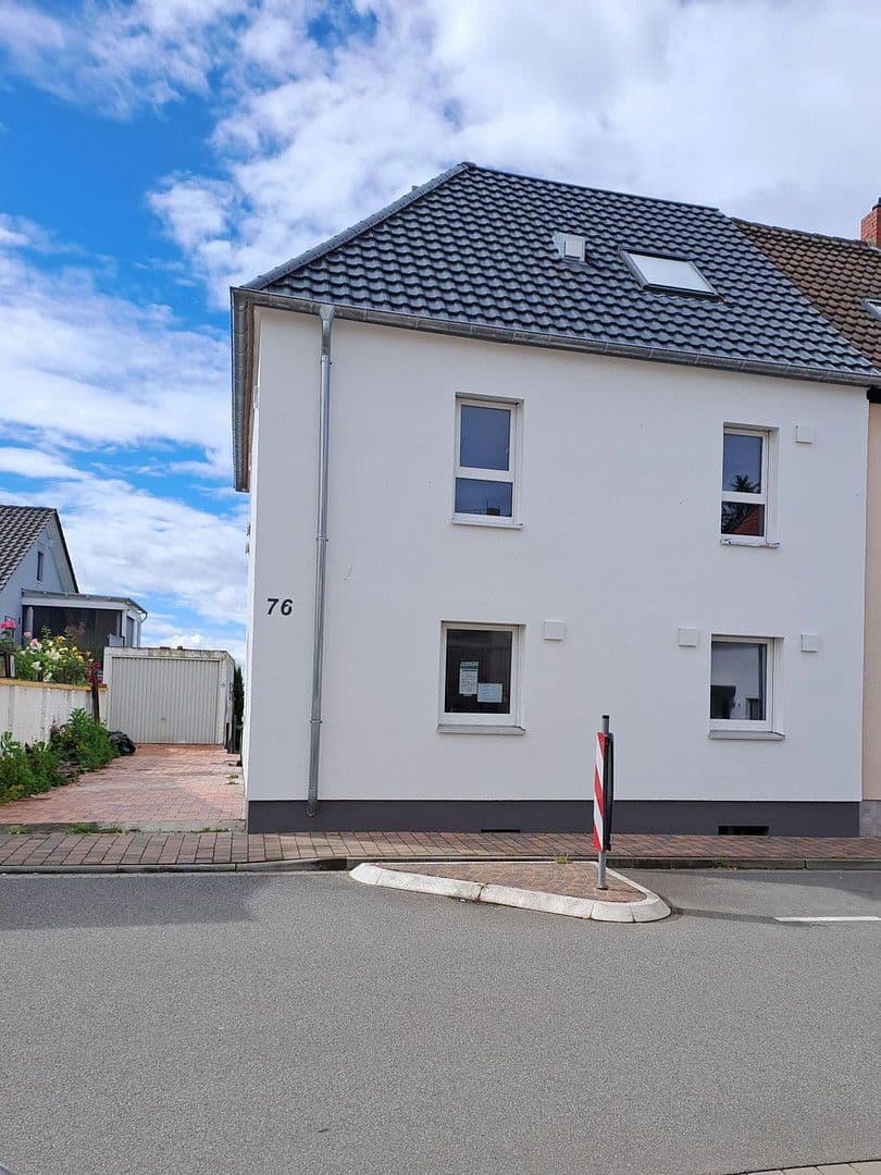 Pronájem bytu 3+1 92 m², Kallstadt, Porýní-Falc Pronájem bytu 3+1 92 m², Kallstadt, Porýní-Falc