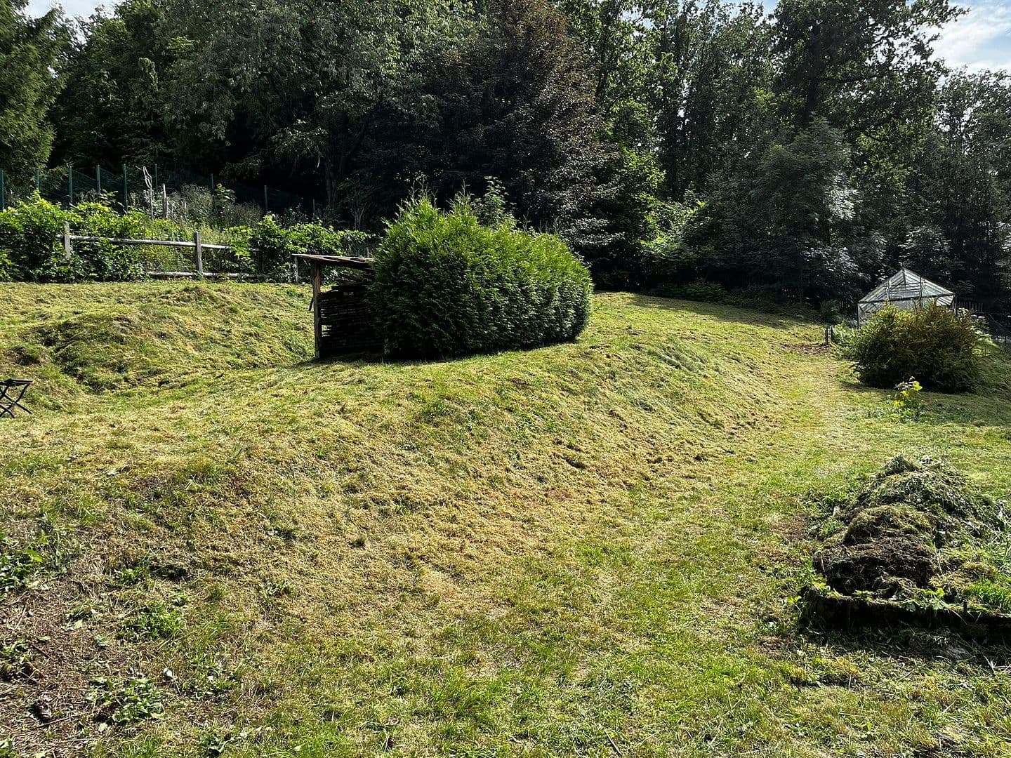 Prodej domu 142 m², pozemek 1.880 m², Chemnitz Einsiedel, Sasko Prodej domu 142 m², pozemek 1.880 m², Chemnitz Einsiedel, Sasko