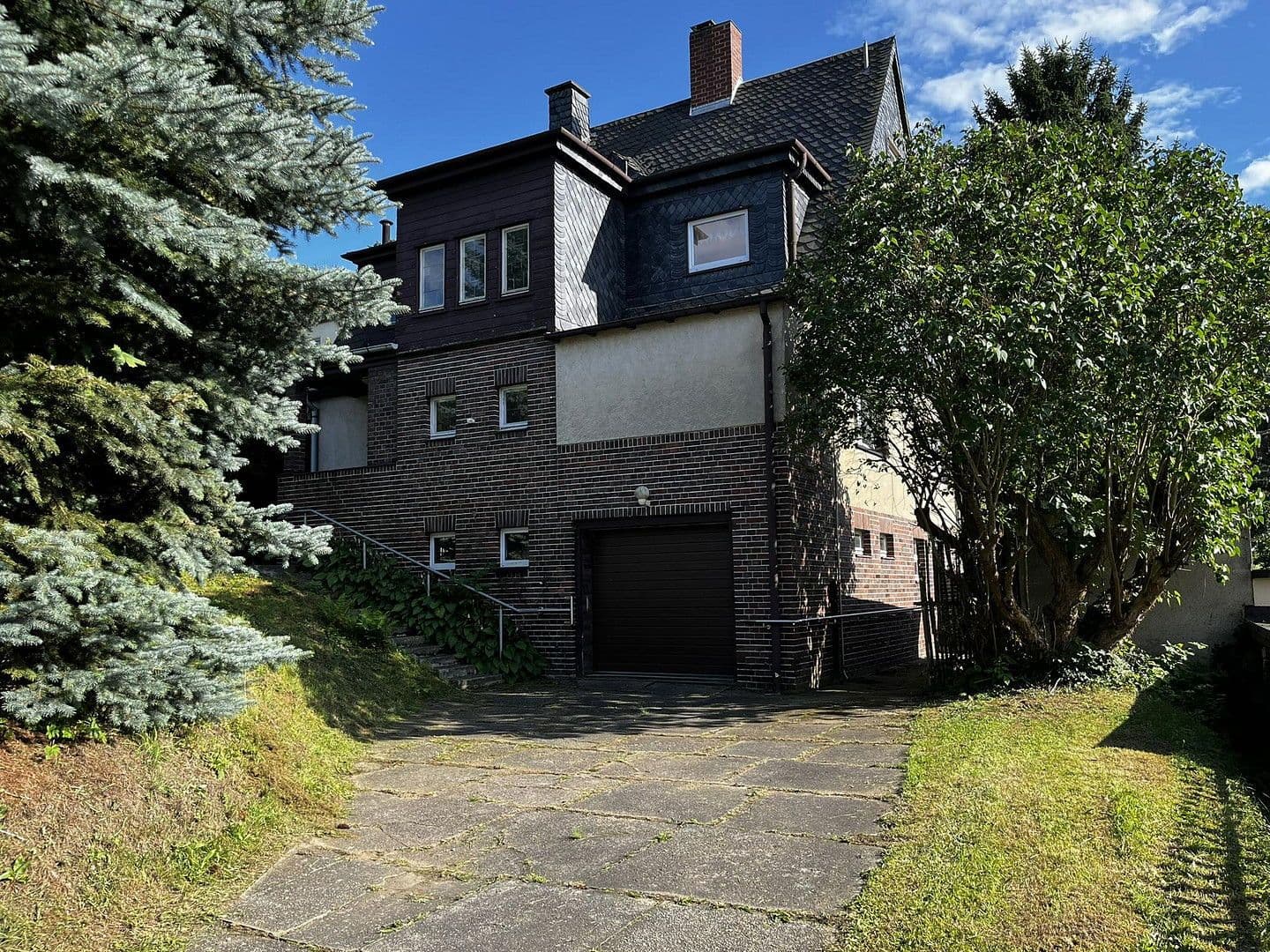 Prodej domu 142 m², pozemek 1.880 m², Chemnitz Einsiedel, Sasko Prodej domu 142 m², pozemek 1.880 m², Chemnitz Einsiedel, Sasko