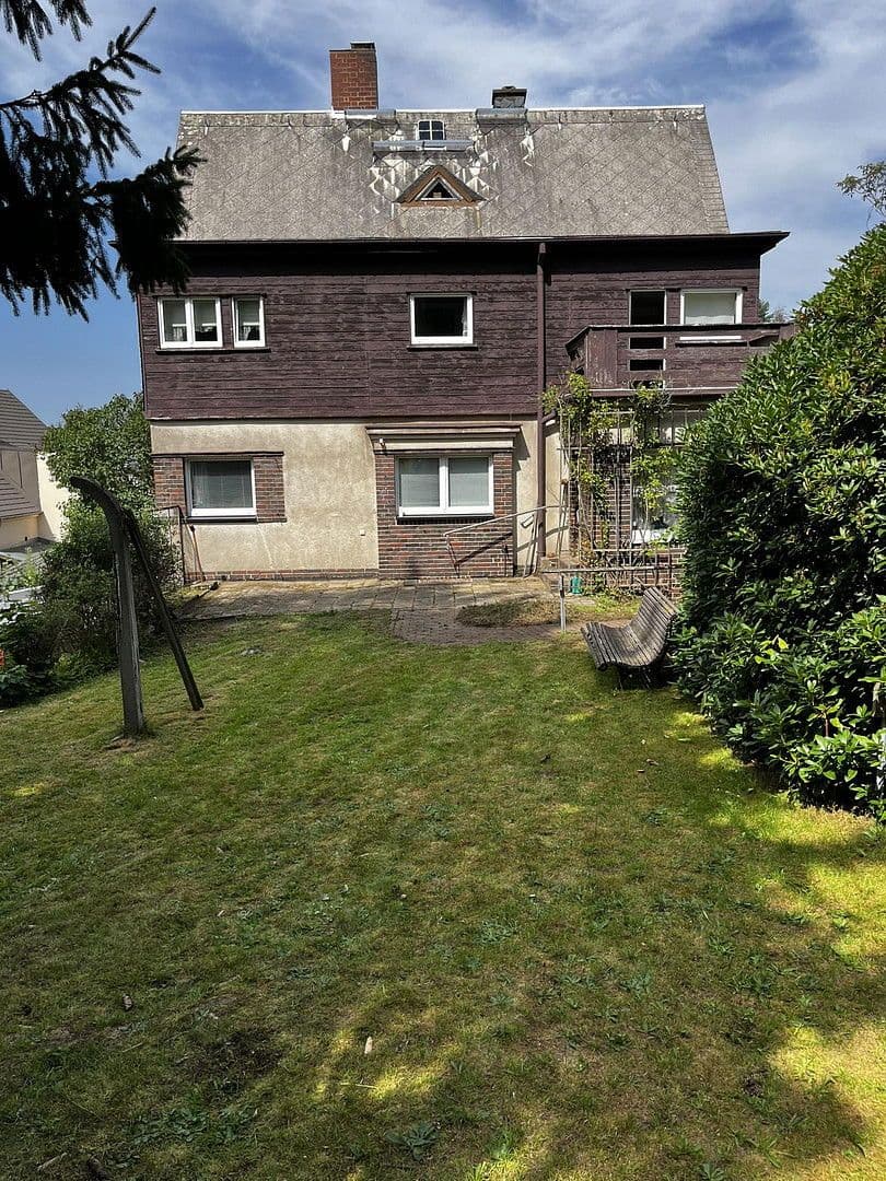 Prodej domu 142 m², pozemek 1.880 m², Chemnitz Einsiedel, Sasko Prodej domu 142 m², pozemek 1.880 m², Chemnitz Einsiedel, Sasko