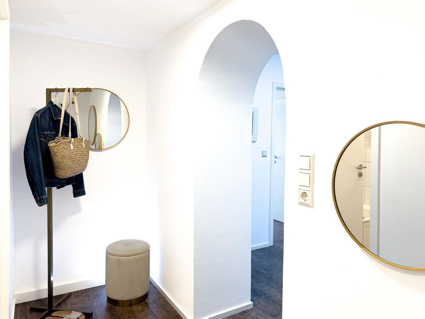 Prodej bytu 4+1 92 m², Kreuzlingerstrasse 18, Friedrichshafen, Bádensko-Württembersko Prodej bytu 4+1 92 m², Kreuzlingerstrasse 18, Friedrichshafen, Bádensko-Württembersko