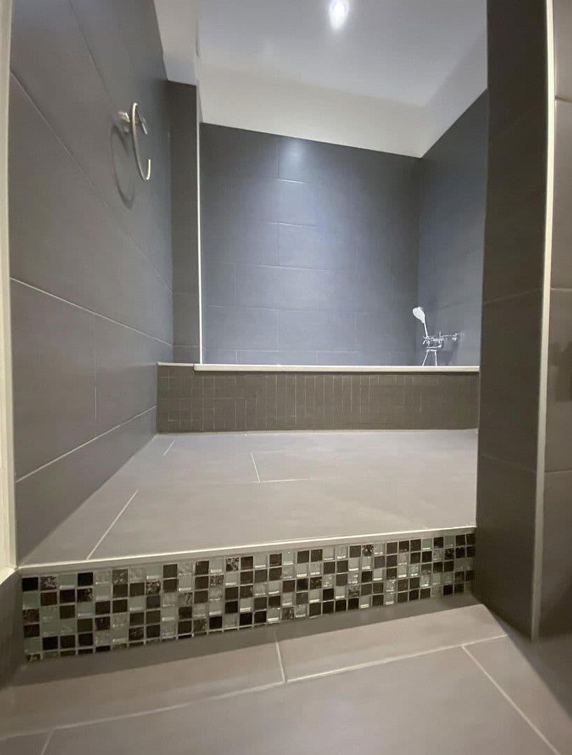 Prodej bytu 3+1 83 m², Hamburg, Hamburg Prodej bytu 3+1 83 m², Hamburg, Hamburg