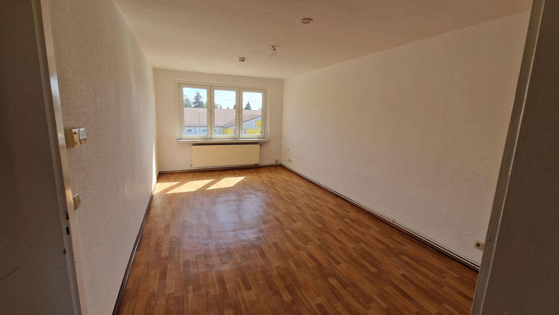 Pronájem bytu 3+1 55 m², Wernstedter Str. 4, Kalbe (Milde), Sasko-Anhaltsko Pronájem bytu 3+1 55 m², Wernstedter Str. 4, Kalbe (Milde), Sasko-Anhaltsko