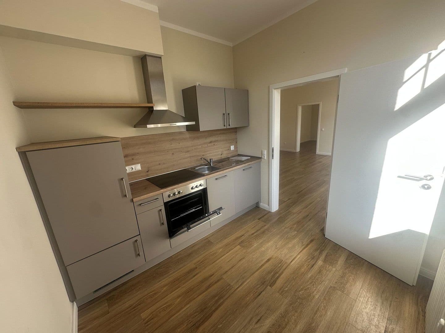 Pronájem bytu 2+1 70 m², Kirchstraße 12, Wittmund, Dolní Sasko Pronájem bytu 2+1 70 m², Kirchstraße 12, Wittmund, Dolní Sasko